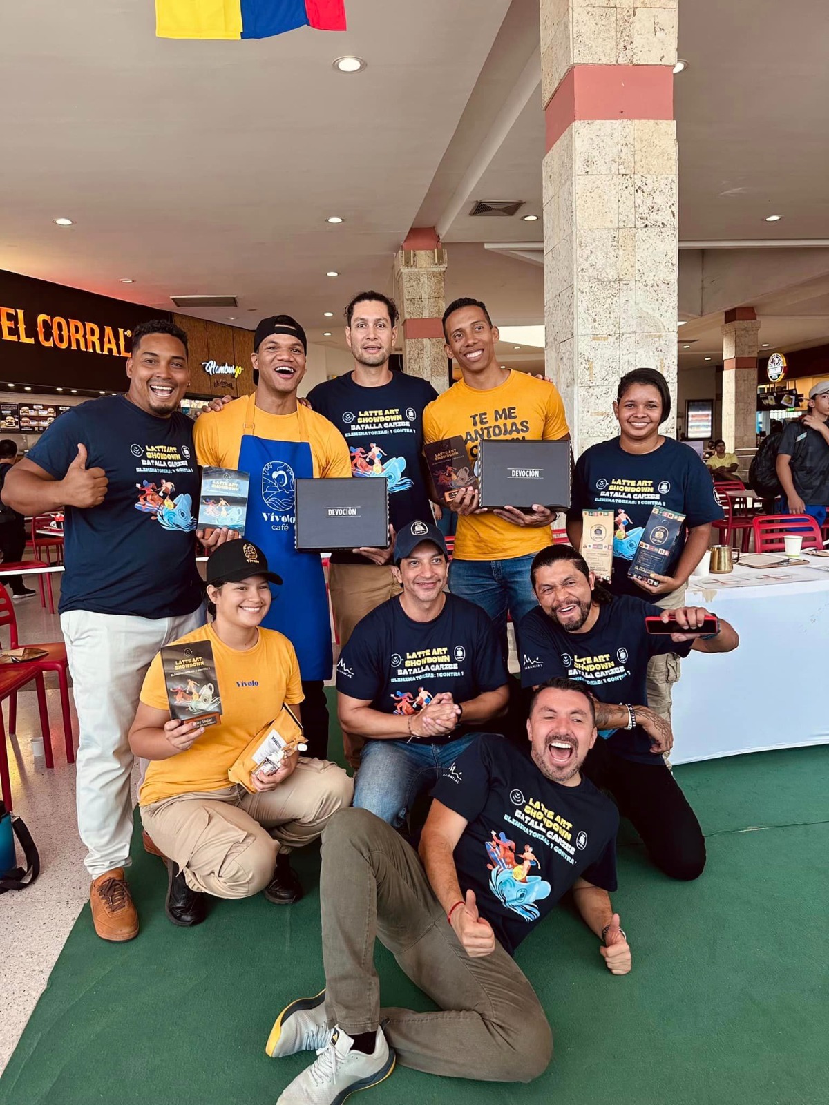 Vívolo Café brilla con la técnica de sus baristas en Latte Art Showdown