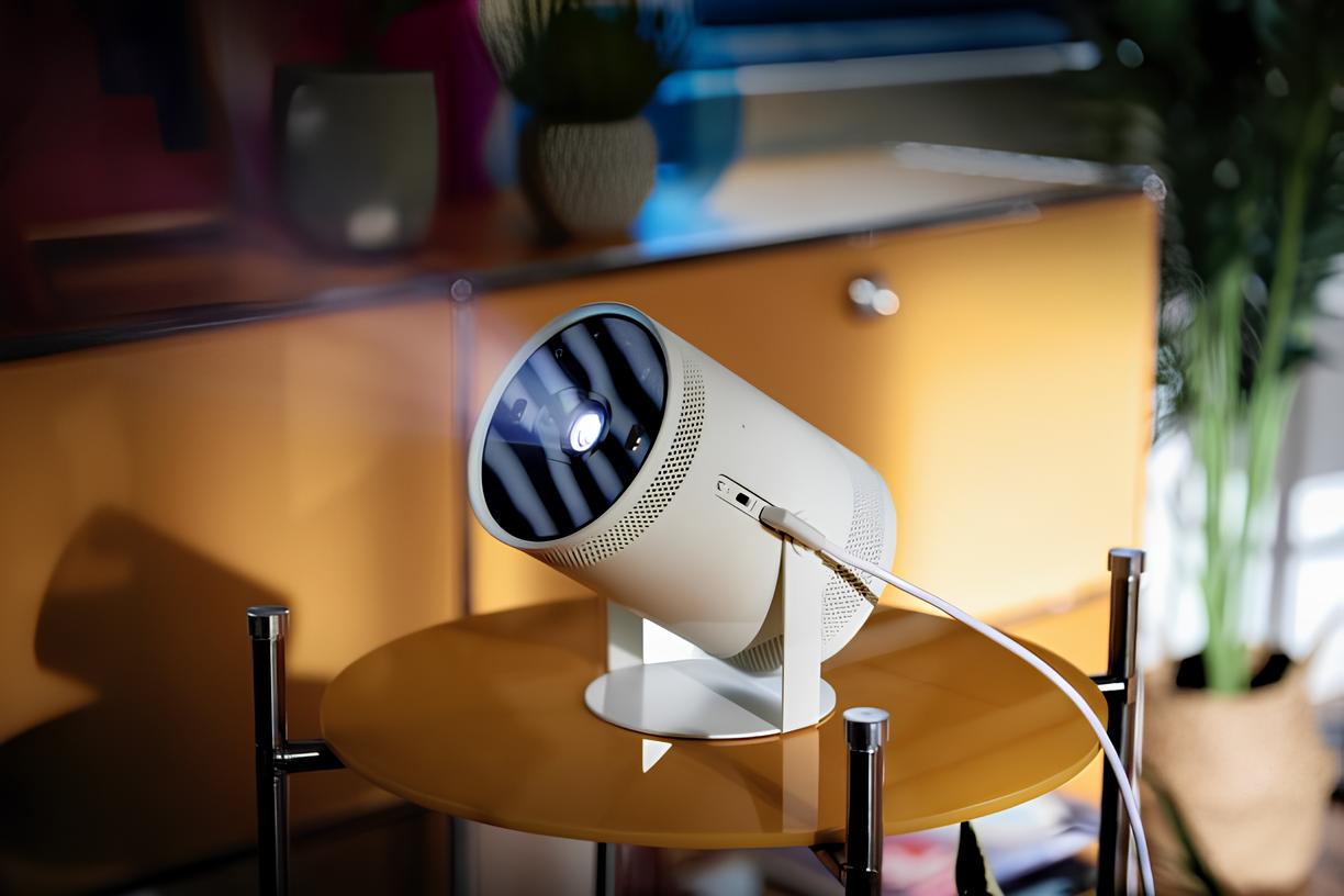 Cómo Maximizar la Experiencia de Entretenimiento con tu Proyector Smart The Freestyle