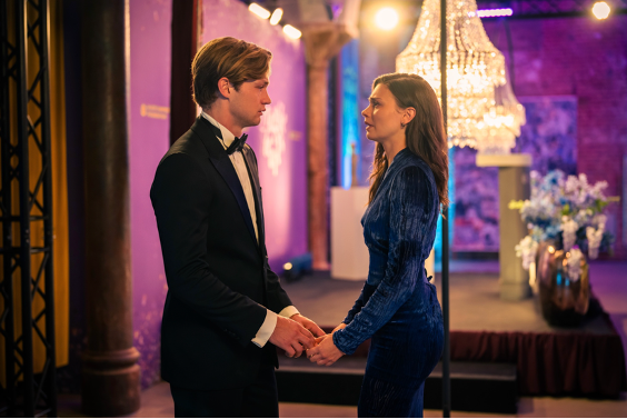 Prime Video Lanza el Tráiler de Maxton Hall 2: ¿Podrá el Amor de Ruby y James Superar su Caída?