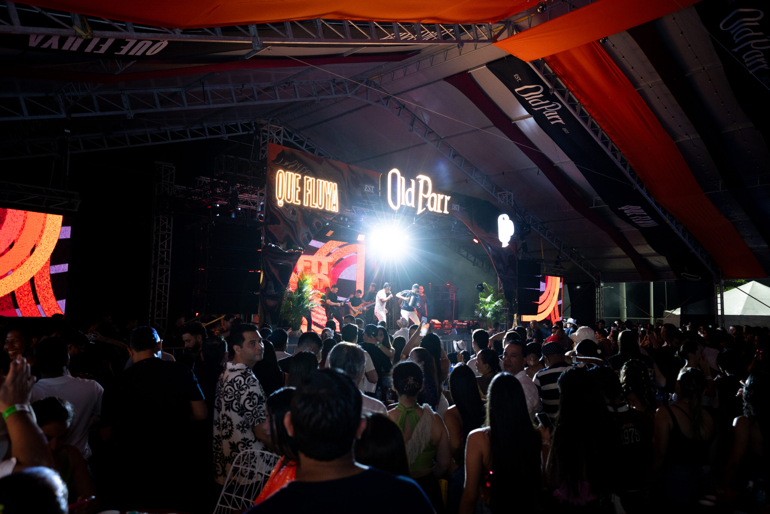 La KZ Old Parr vuelve a resignificar la tradición de las casetas en el Carnaval 2026