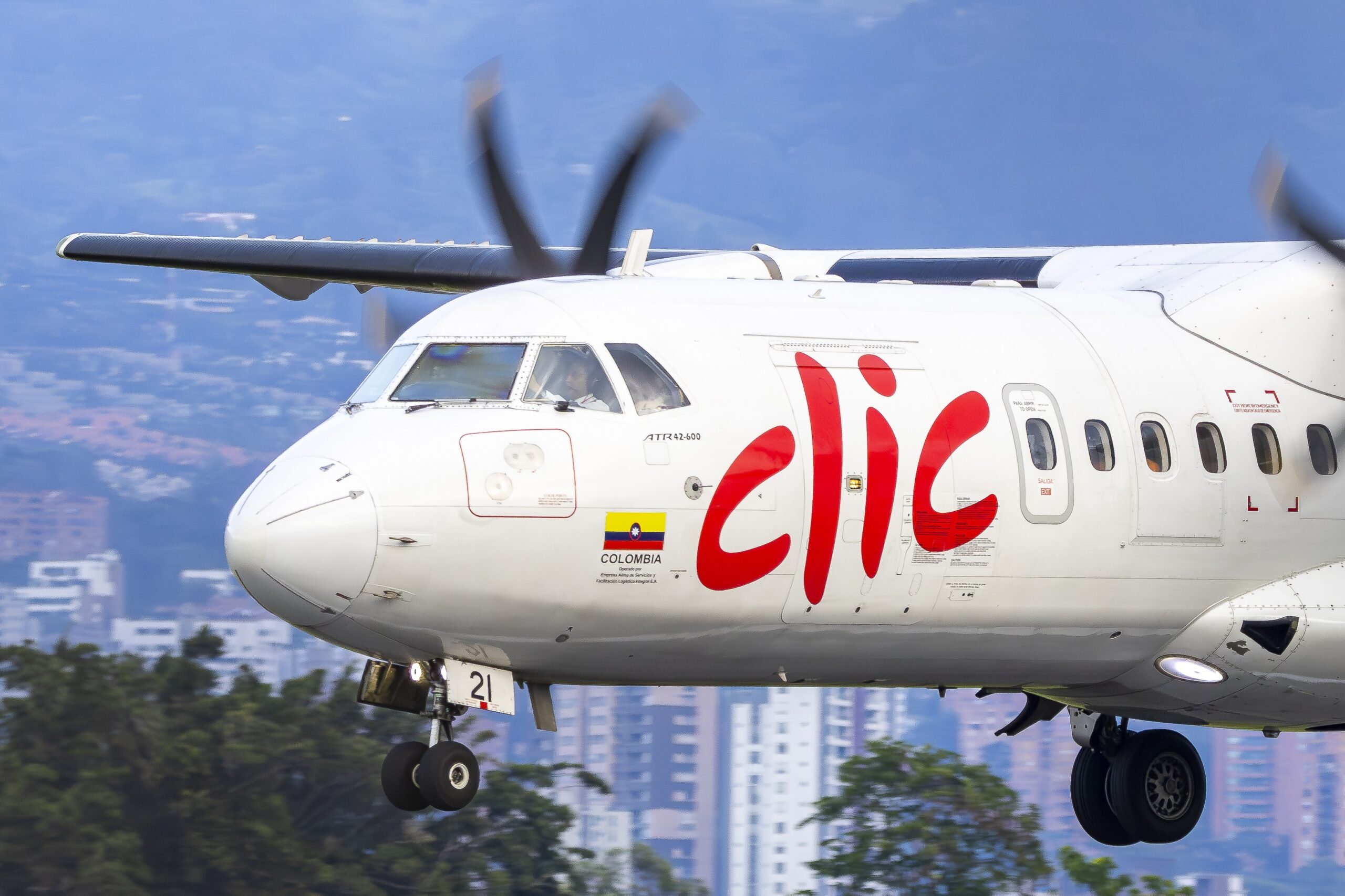 Más de un millón de pasajeros y certificación IOSA: Clic fortalece su liderazgo en la aviación regional colombiana