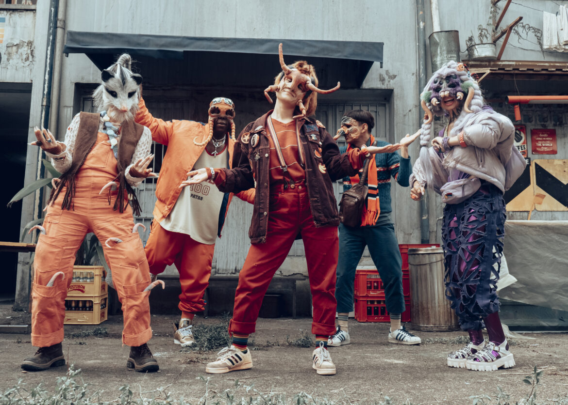 El cine colombiano conquista Sitges con la fantasía musical ‘La Sinfonía de los Bichos Raros’